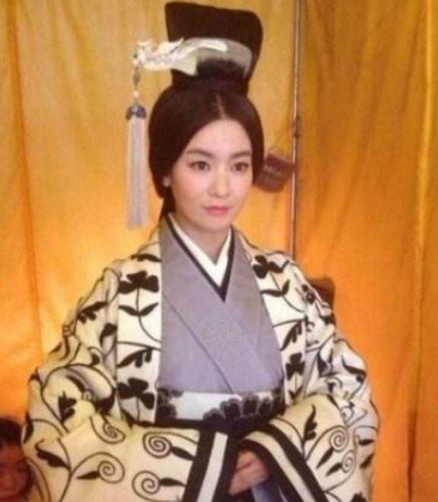 東漢皇后鄧綏,上位手段竟如此高深:看似寵辱不驚,實則有備而來 東漢皇后鄧綏,上位手段竟如此高深:看似寵辱不驚,實則有備而來