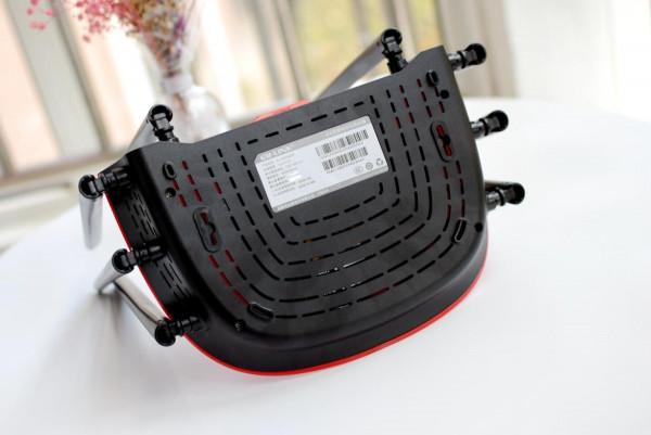 B-LINK必聯AX5400P滿血版遊戲路由:遊戲中“開了網路掛” B-LINK必聯AX5400P滿血版遊戲路由:遊戲中“開了網路掛”