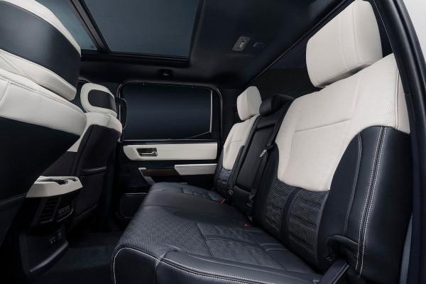 太豪華！很難讓人相信這是“豐田皮卡”，坦途Capstone官圖釋出