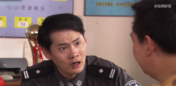 夫妻搬進新小區，被告知不讓養大型犬，藏獒竟咬舌自盡！國產片