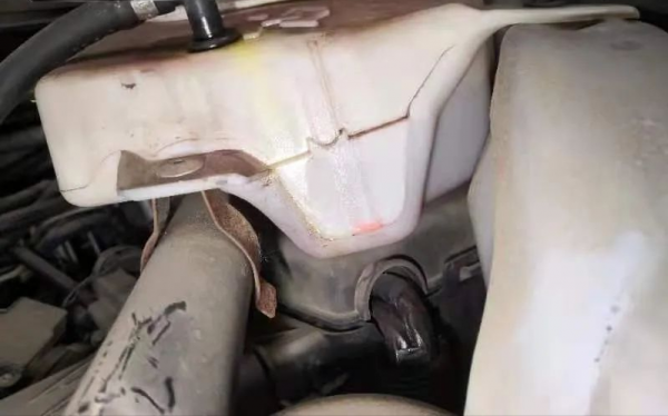 怪獸修車：2010年的老款GL8全車整備翻新，滿血復活，重回巔峰