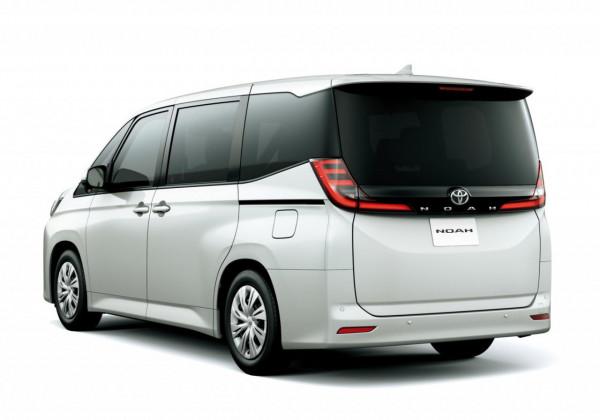 豐田新款MPV Noah官圖釋出，側滑門，7&sol;8座都有，約合人民幣15萬起