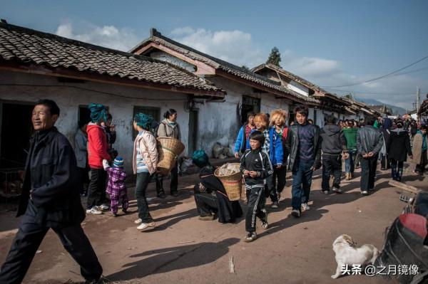 彝族年趕集 大涼山十年記之2011(2) 彝族年趕集 大涼山十年記之2011(2)