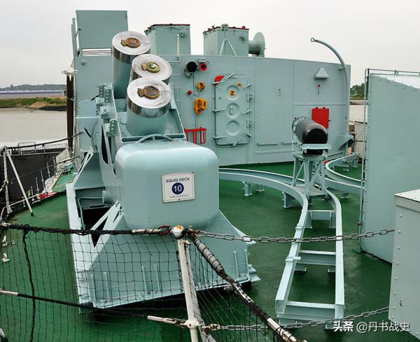 比刺蝟彈更強的反潛武器，二戰英國“魷魚”反潛迫擊炮