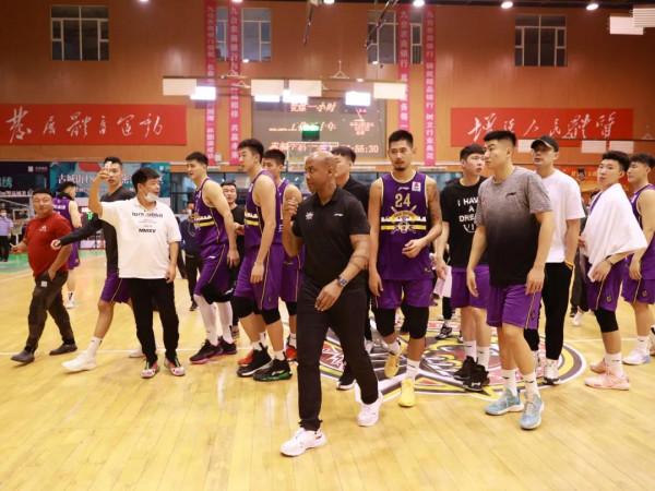 4訊息！遼寧熱身取消，老馬被架空，遼寧籤李奕男，尤度賽季報銷