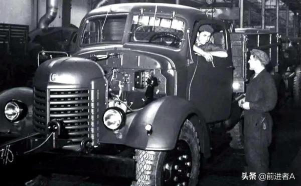 祖籍美國,長在蘇聯,枝繁葉茂在中國,生產了51年的解放CA10卡車 祖籍美國,長在蘇聯,枝繁葉茂在中國,生產了51年的解放CA10卡車