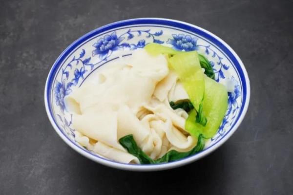 咱陝西油潑面就是好吃，美滴美！快點進來，看看咋做