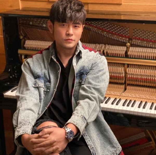 10位巨星背後的伯樂，周杰倫恩人變仇人，吳孟達與貴人不復相見