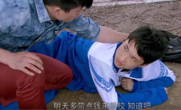 害怕孩子遭遇霸凌?是霸凌還是正常打鬧,父母可根據三點區分 害怕孩子遭遇霸凌?是霸凌還是正常打鬧,父母可根據三點區分