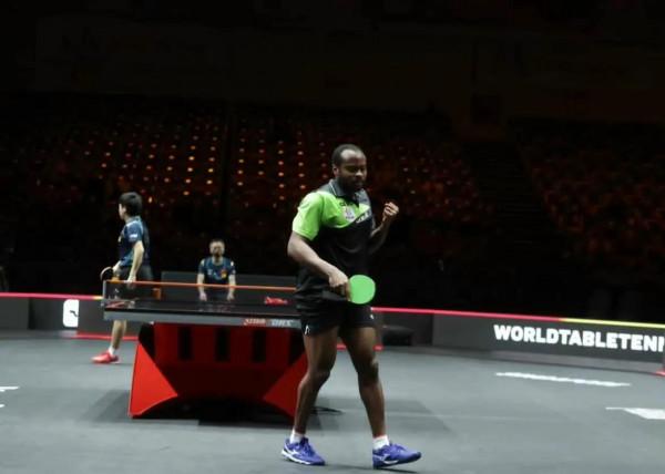 非洲乒壇一哥阿魯納中國版劉長春！獨自征戰，值得尊敬