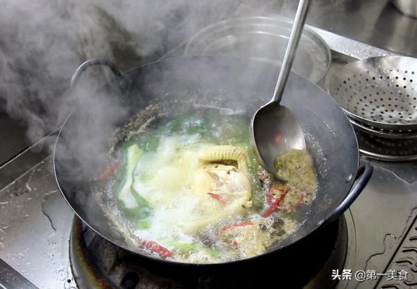 椒麻雞最忌諱直接下鍋煮,多加這一步,麻辣鮮香,雞肉鮮嫩又入味 椒麻雞最忌諱直接下鍋煮,多加這一步,麻辣鮮香,雞肉鮮嫩又入味