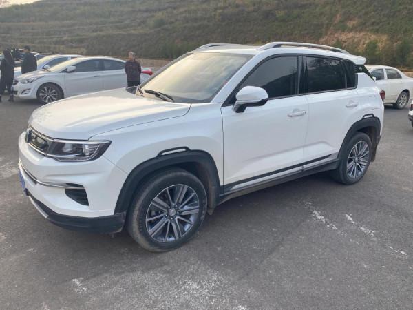 約上三五個車友說走就走，體驗愉快的旅途