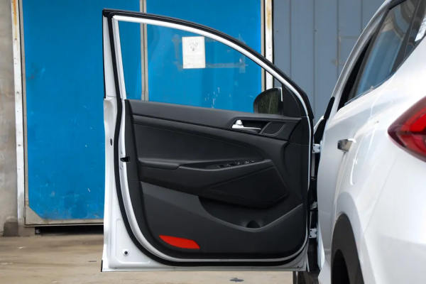 現代途勝車門生鏽怎麼辦？