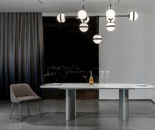 刀切、火烤都不怕！陶瓷餐桌真上頭