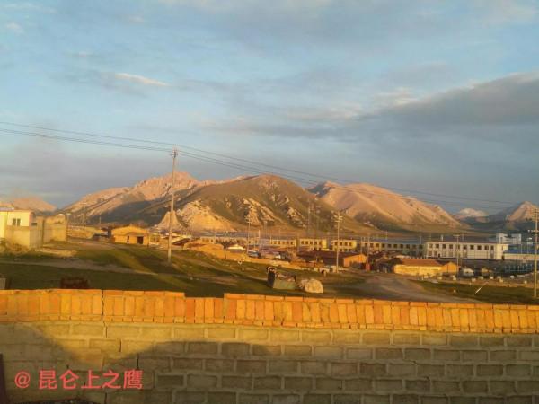 崑崙山的穿越——花石峽、冬給措納湖至香日德