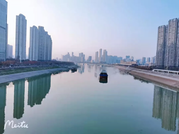 江邊慢跑5公里，假期結束，減肥繼續