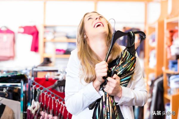 衣服是女人的真愛 衣服是女人的真愛