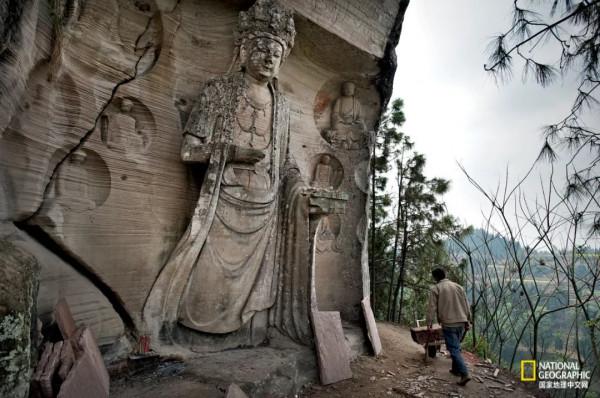 巴蜀石窟,永遠的神 巴蜀石窟,永遠的神