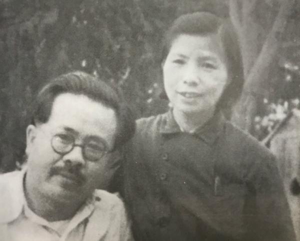 新中國女少將李貞，回鄉探親遇曾毒打自己的前夫，她是如何做的？