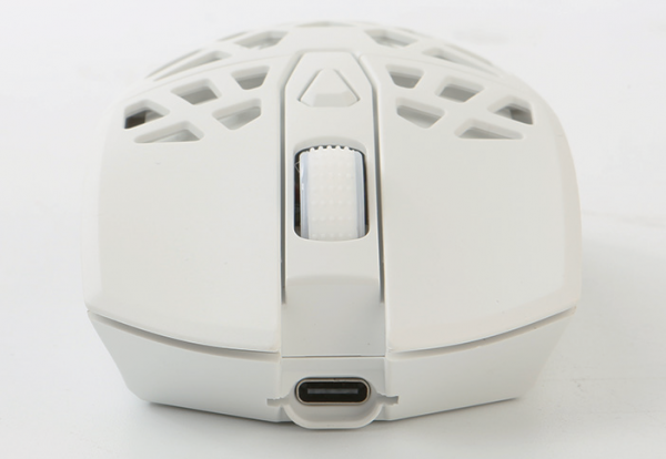 輕量化雙模利器——黑爵i339 Pro雙模遊戲滑鼠 輕量化雙模利器——黑爵i339 Pro雙模遊戲滑鼠