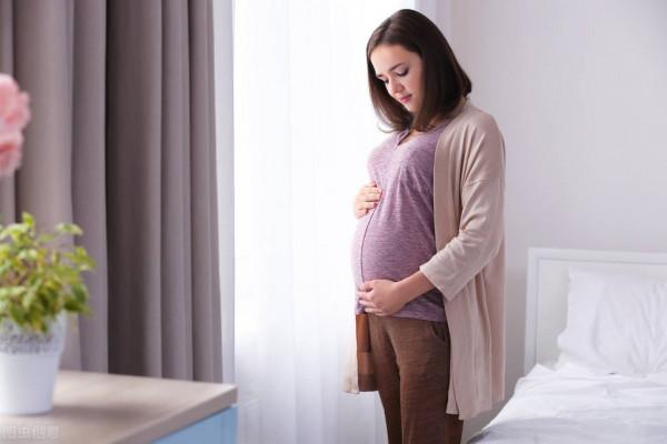 孕媽不能太能幹，為了肚子裡的胎兒，2件小事要放在心上