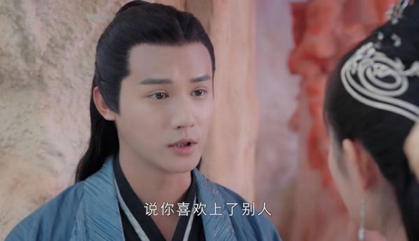 《鏡雙城》李易峰扮演的純煌上線，暗戀白薇，比蘇摹還傻白甜