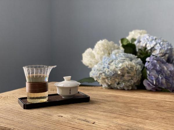 從芽頭、葉片到茶梗,教你分辨白牡丹餅與春壽眉餅,很全很詳細 從芽頭、葉片到茶梗,教你分辨白牡丹餅與春壽眉餅,很全很詳細