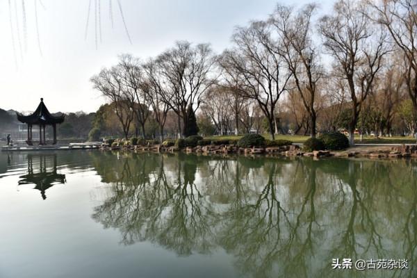 納蘭詞的“壓卷之作”，字字寫景句句含情，值得一讀