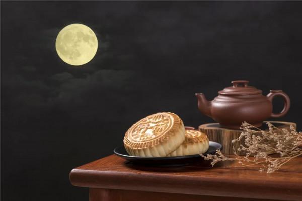 億萬萬歸心似箭的奔赴 便是中秋