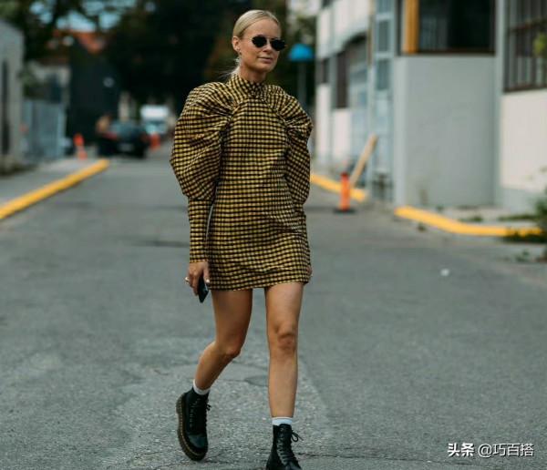 姐妹們!別再為馬丁靴穿不出精彩而煩惱了,試試光腿穿,效果賊好 姐妹們!別再為馬丁靴穿不出精彩而煩惱了,試試光腿穿,效果賊好