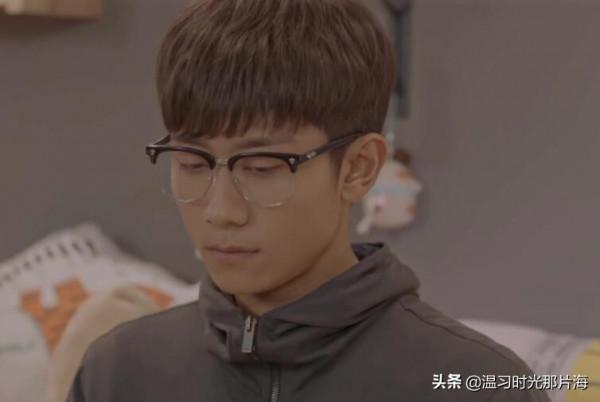 什麼叫演技炸裂？這些人一人分飾兩角，對比分明，圈粉無數