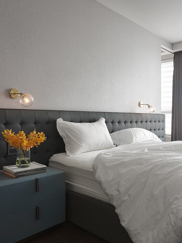 100㎡安排超大廚房，電視牆延伸轉角櫃，足足多出10㎡收納地