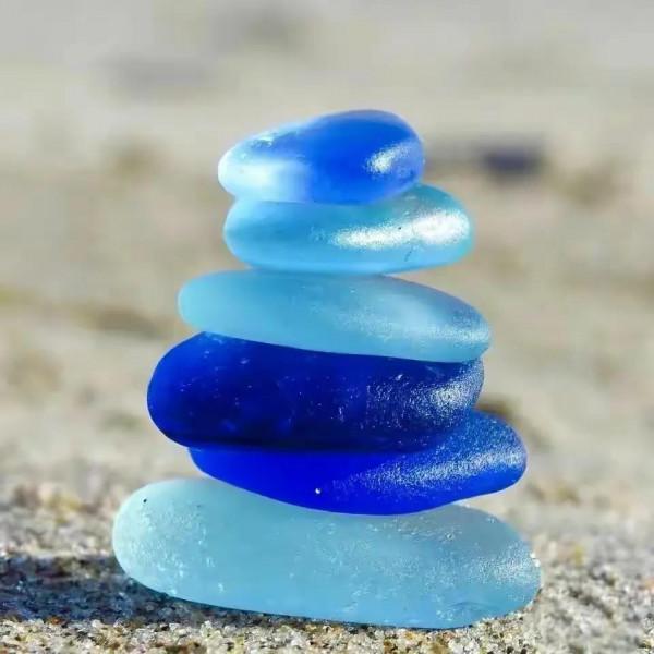 什麼是海玻璃？50幅玲瓏剔透•糖果色•海玻璃的由來
