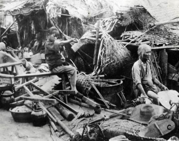 1948年，解放軍戰士捨身炸碉堡犧牲，3年後為何又出現在了嵊縣？