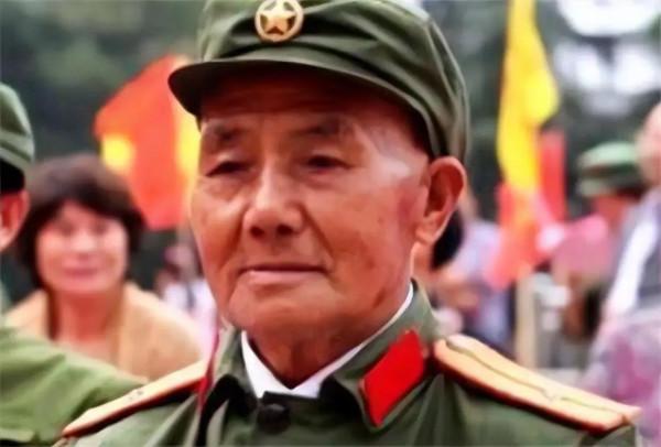 2010年，湖南老農因沒錢給女兒治病，致信政府：我是毛主席警衛