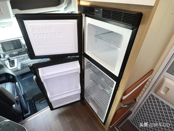 適合老兩口旅行的房車,大水電不發愁,愛旅途夕陽紅2號房車亮相 適合老兩口旅行的房車,大水電不發愁,愛旅途夕陽紅2號房車亮相