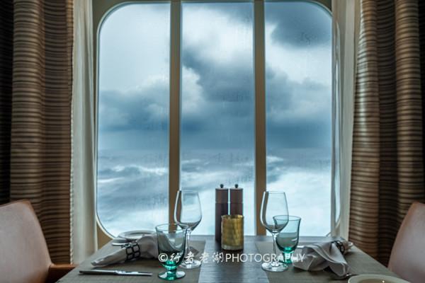 國內第一艘豪華郵輪深圳首航記:美妙的時光在海上 國內第一艘豪華郵輪深圳首航記:美妙的時光在海上