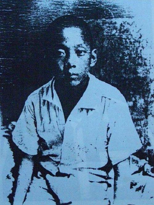 45年日本投降後，帶走山西一男孩，40年後他成為千萬富豪回國尋親