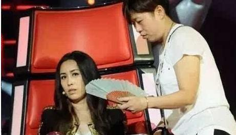 生活廢物、兩幅面孔,明星助理的遭遇,最能看清娛樂圈 生活廢物、兩幅面孔,明星助理的遭遇,最能看清娛樂圈