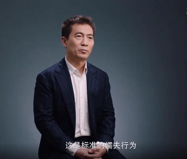 黃健翔爆爭議言論:中國足球運動員都是勇士,侮辱他們是懦夫行為 黃健翔爆爭議言論:中國足球運動員都是勇士,侮辱他們是懦夫行為