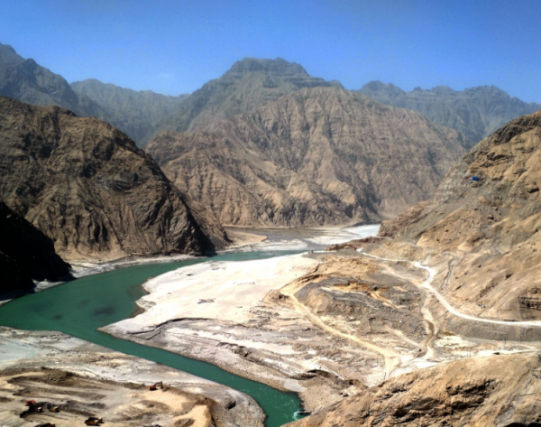 獨步和田玉吧，一滴崑崙的眼淚，盪漾金山的沉醉。吧主原創