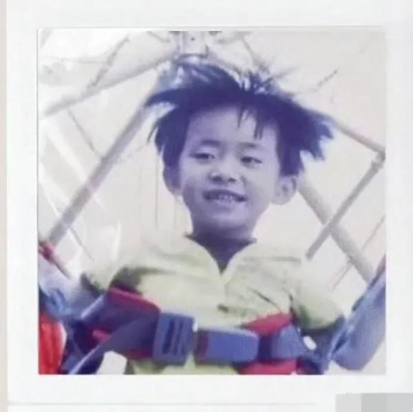 易烊千璽的“涅槃重生”:那些打不死的嘲笑和謾罵,都將讓他變強 易烊千璽的“涅槃重生”:那些打不死的嘲笑和謾罵,都將讓他變強