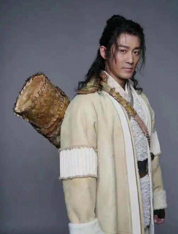 老黃瓜刷綠漆，強行裝嫩：中國難道找不出年輕演員了嗎？