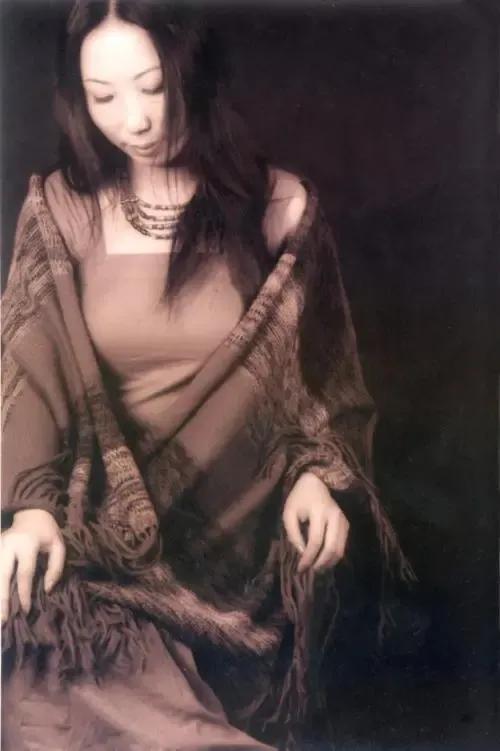 我怕讀這種詩，人們也需要遠離這首詩