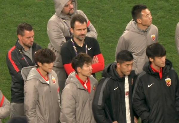 山東門神曝國足更衣室內幕:除了海港和我們隊,大家都在談論欠薪 山東門神曝國足更衣室內幕:除了海港和我們隊,大家都在談論欠薪