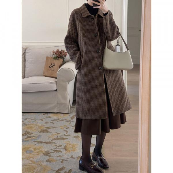 誰說小個子不能穿長大衣？看這位身高158博主的示範，思路很清晰