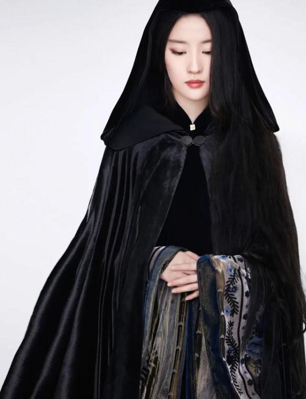 劉亦菲在《南煙齋筆錄》，光是劇照都令人怦然心動