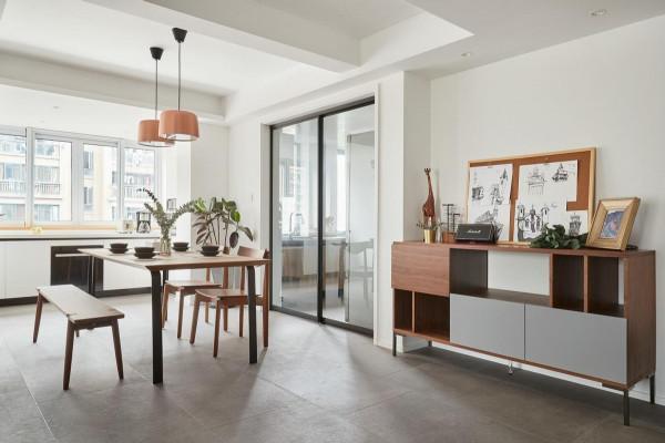 看了這個裝修，就知道女主人是搞藝術的，家居佈置真有特色