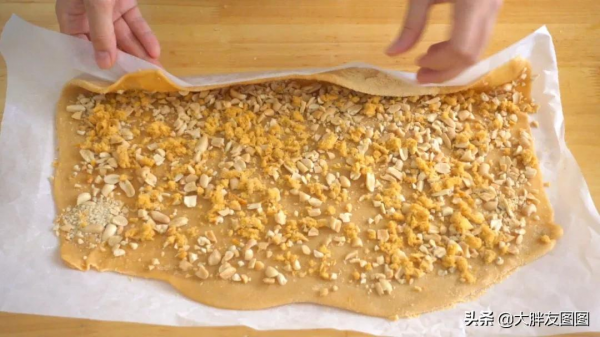 帶去上班一下子就沒了,糯嘰嘰的花生餈,不要烤箱,在家就能做 帶去上班一下子就沒了,糯嘰嘰的花生餈,不要烤箱,在家就能做