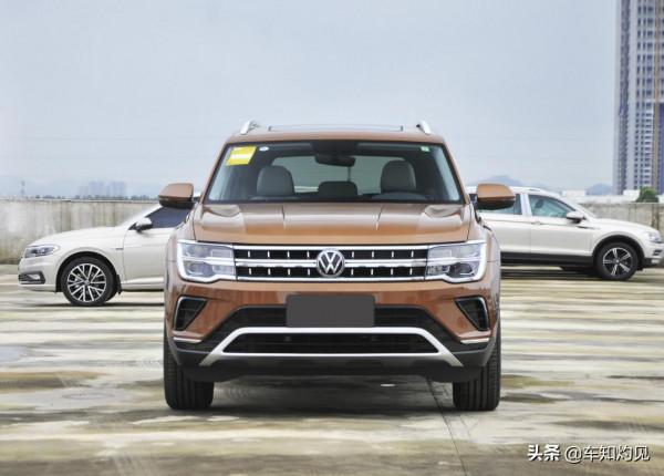 比老款更顯時尚氣息！搭2.0T+全時四驅，實拍體驗2021款大眾途昂